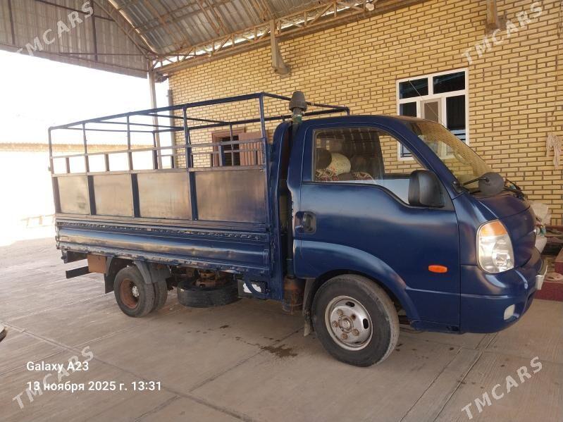 Kia Bongo 2011 - 170 000 TMT - Серахс - img 4