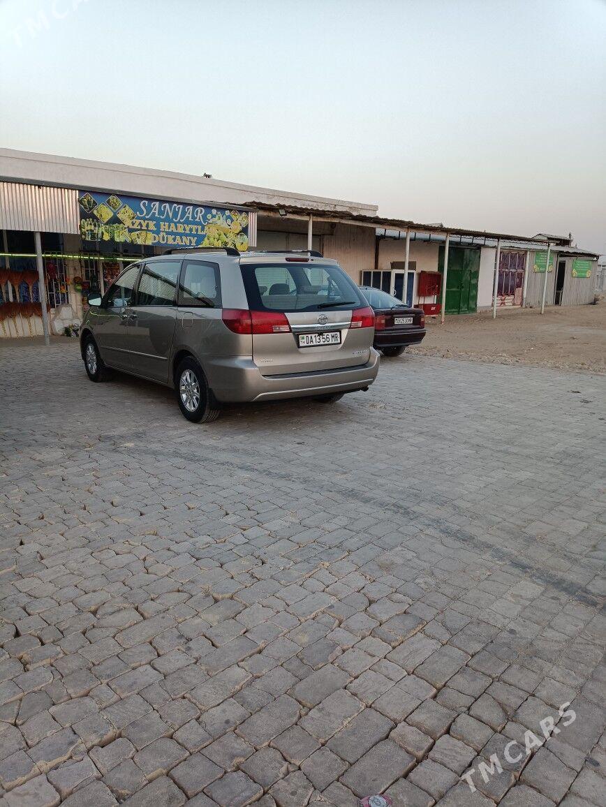 Toyota Sienna 2004 - 248 000 TMT - Туркменгала - img 7