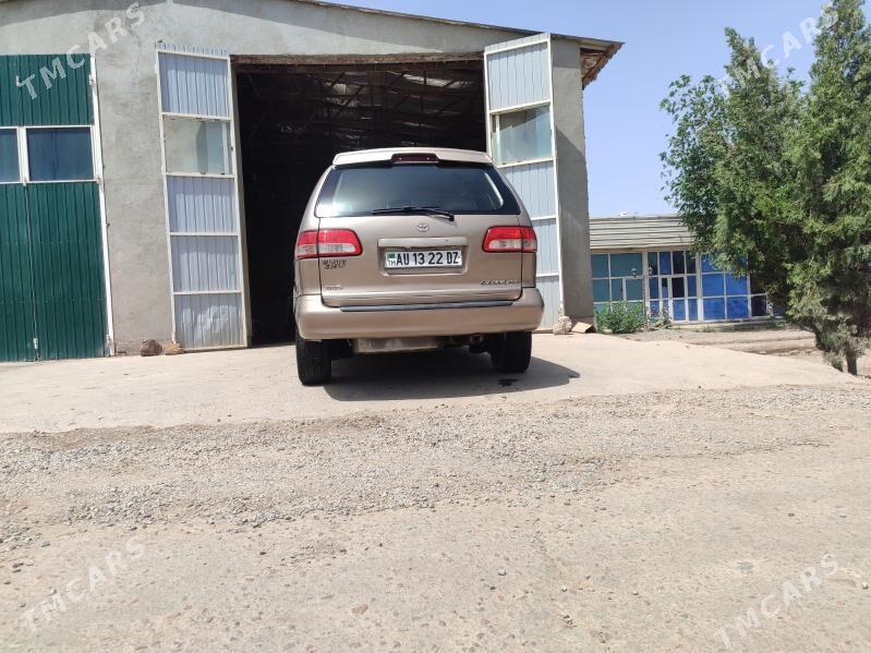 Toyota Sienna 2002 - 200 000 TMT - Дашогуз - img 4