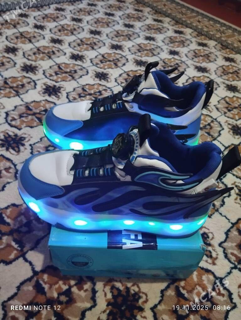 КРОССОВКИ РОЛИКИ - 4 mkr - img 2