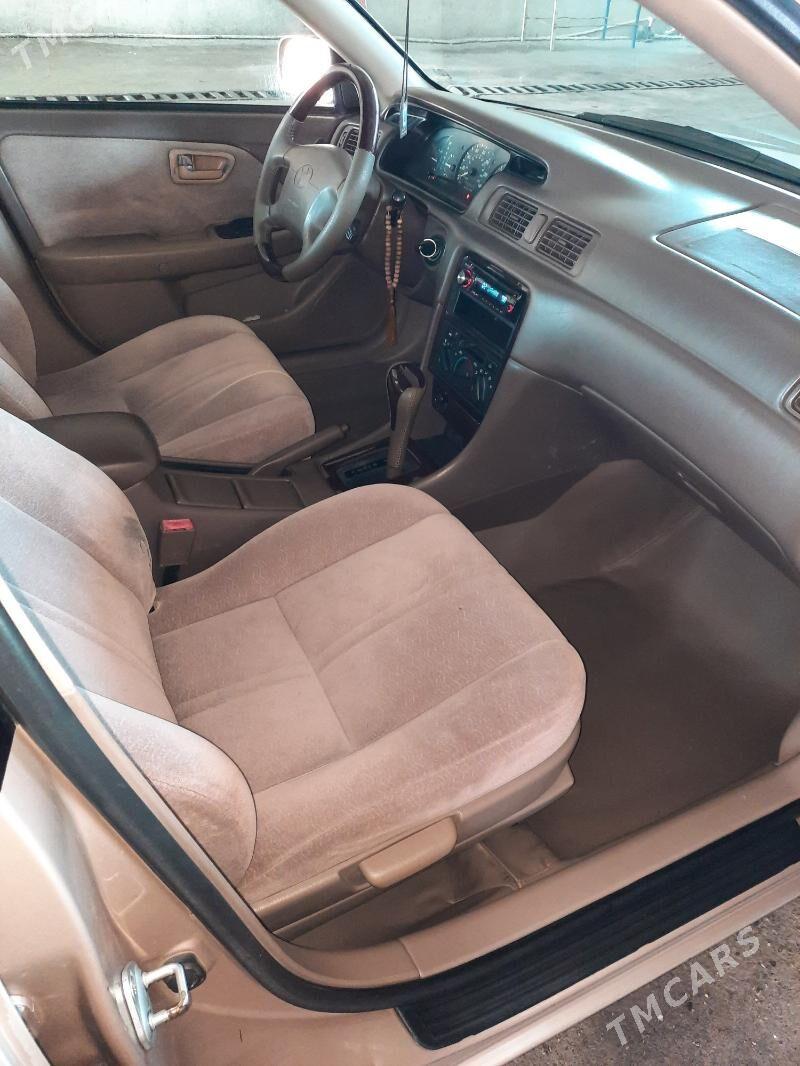 Toyota Camry 1997 - 150 000 TMT - Байрамали - img 9