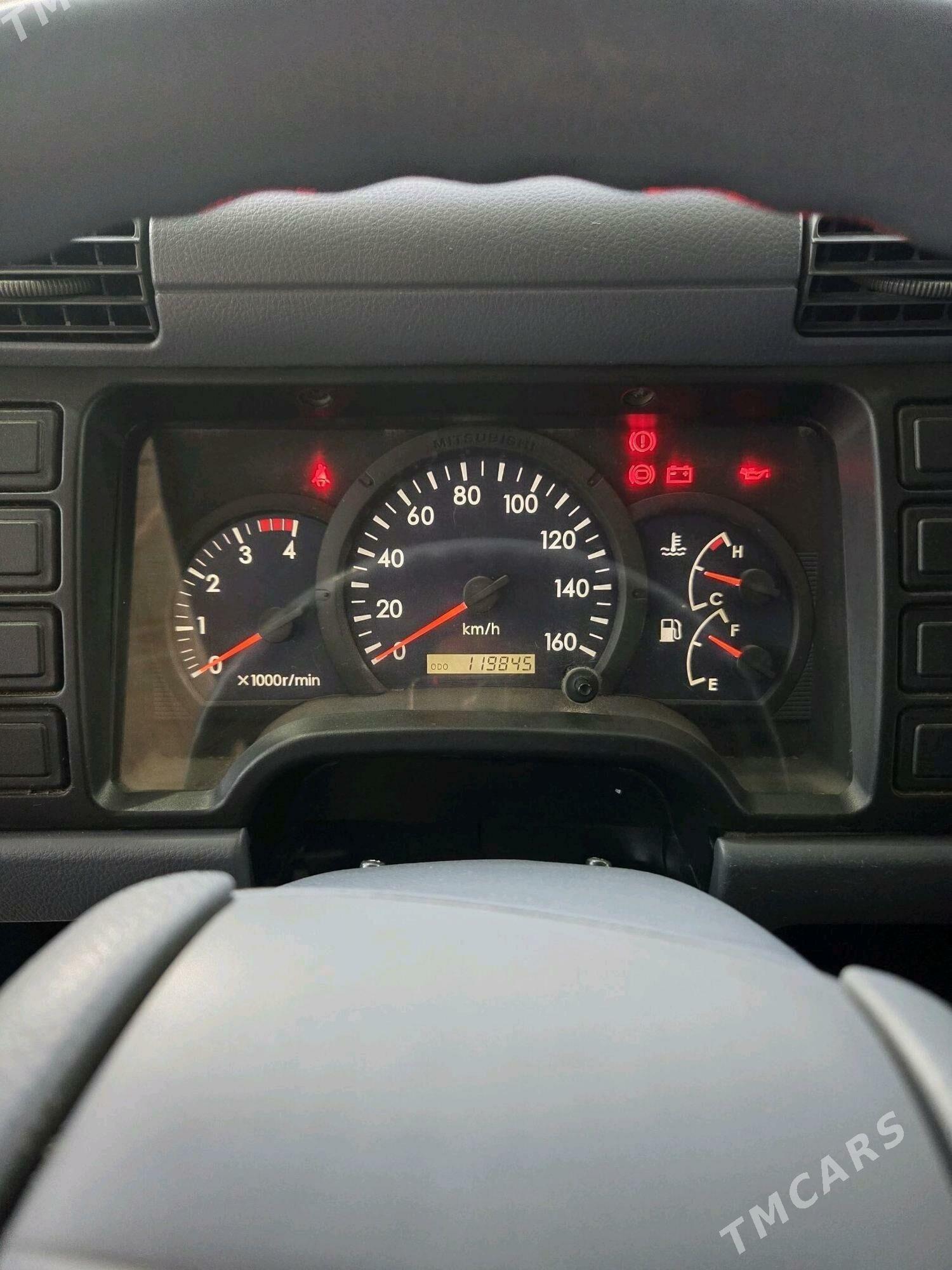 Mitsubishi Canter 2014 - 440 000 TMT - Балканабат - img 2