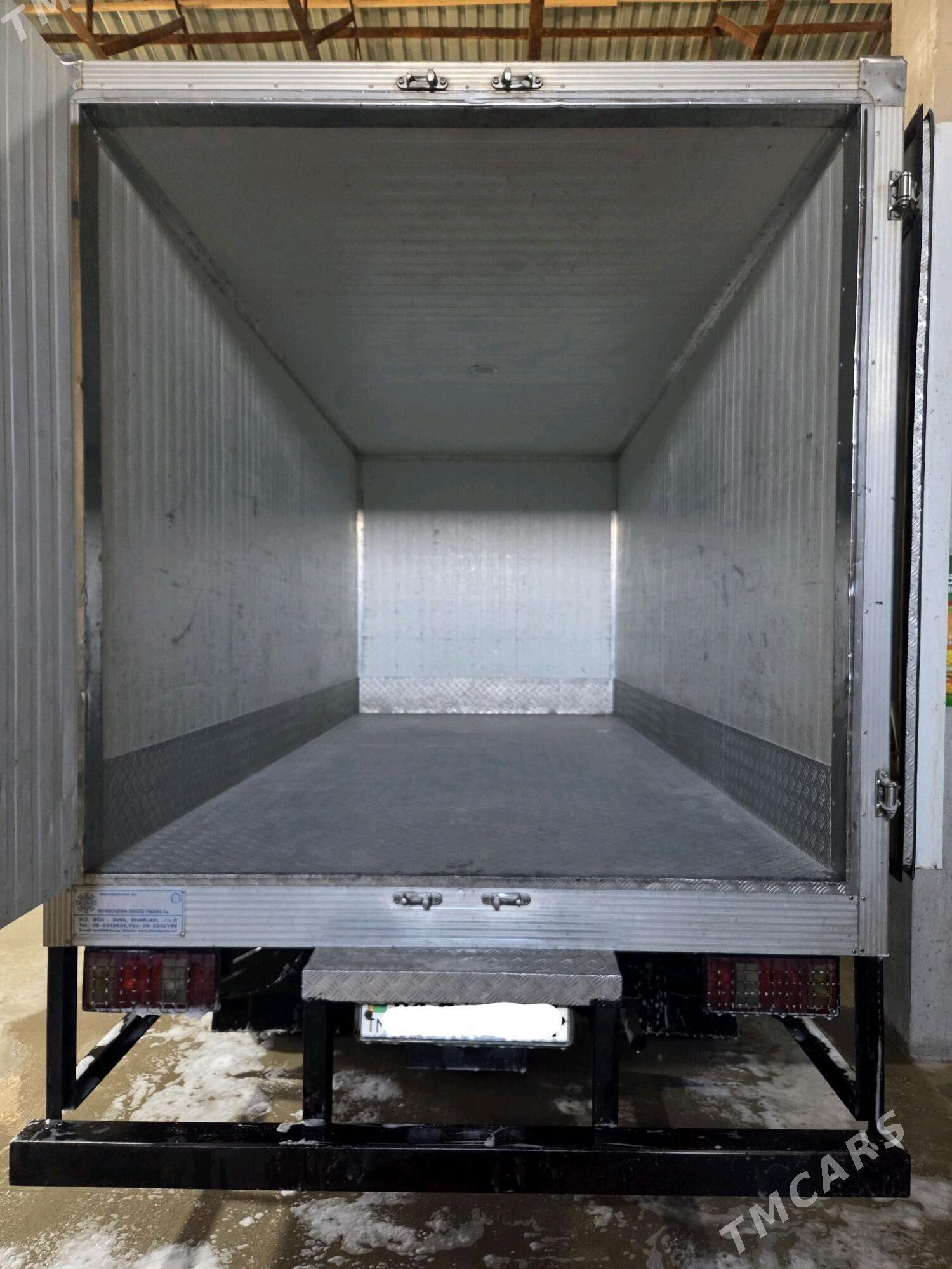 Mitsubishi Canter 2014 - 440 000 TMT - Балканабат - img 4