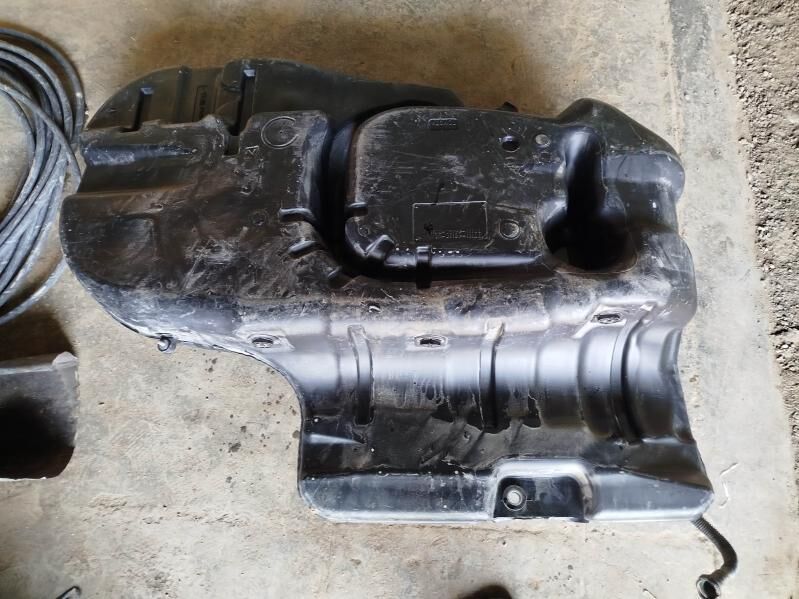 RX 350 BENZOBAK 1 000 TMT - Мары - img 2