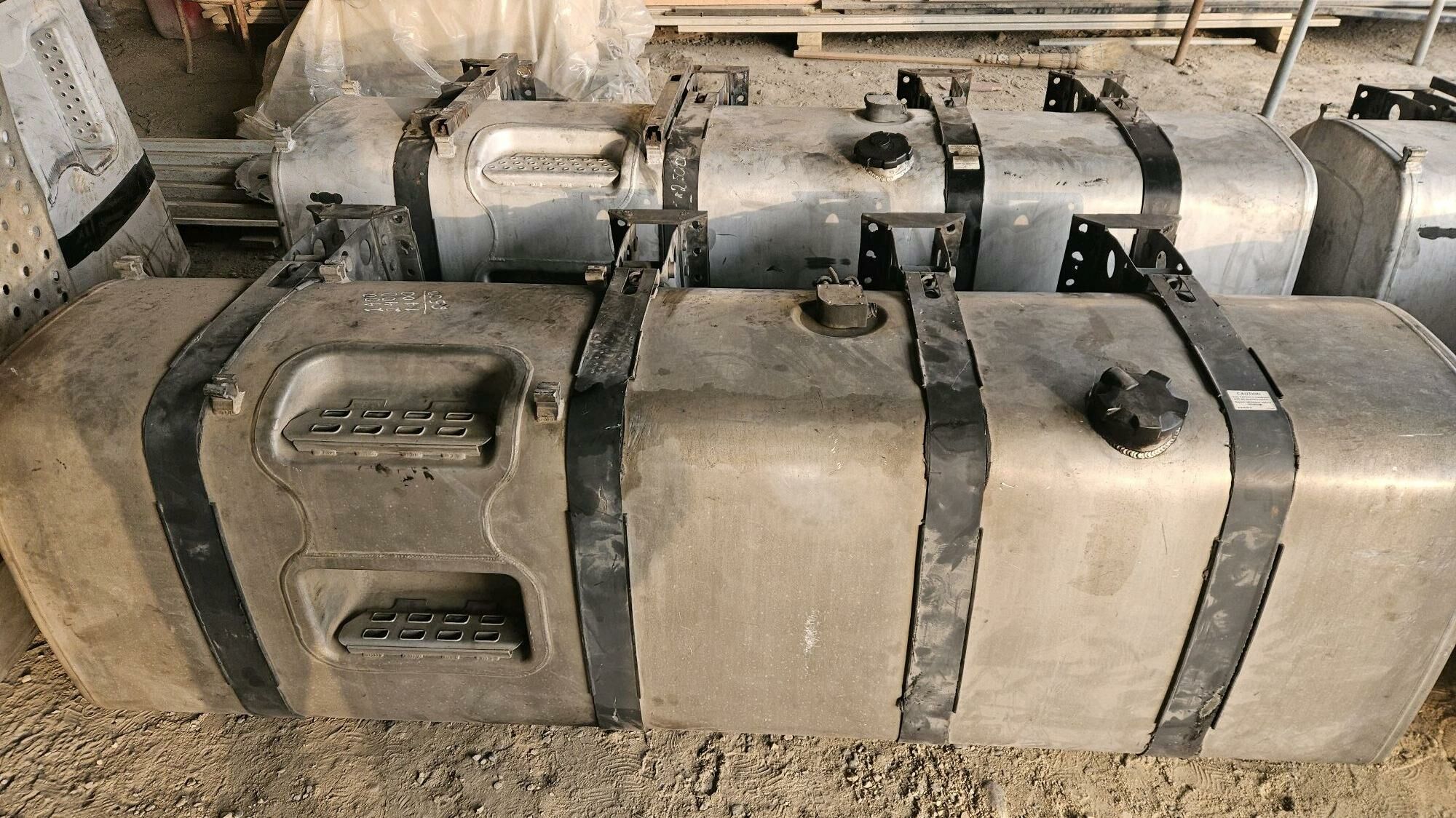 Bak Volvo 1 000 TMT - Векильбазар - img 3