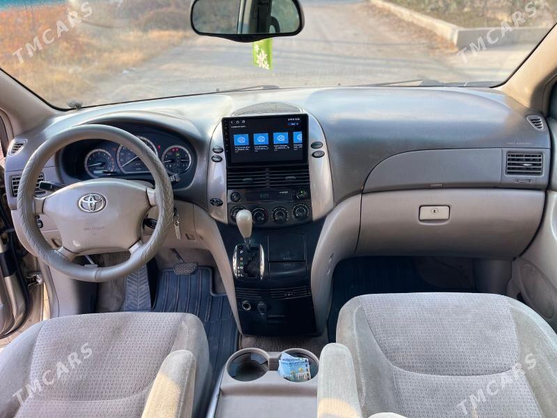 Toyota Sienna 2005 - 225 000 TMT - Türkmenabat - img 8