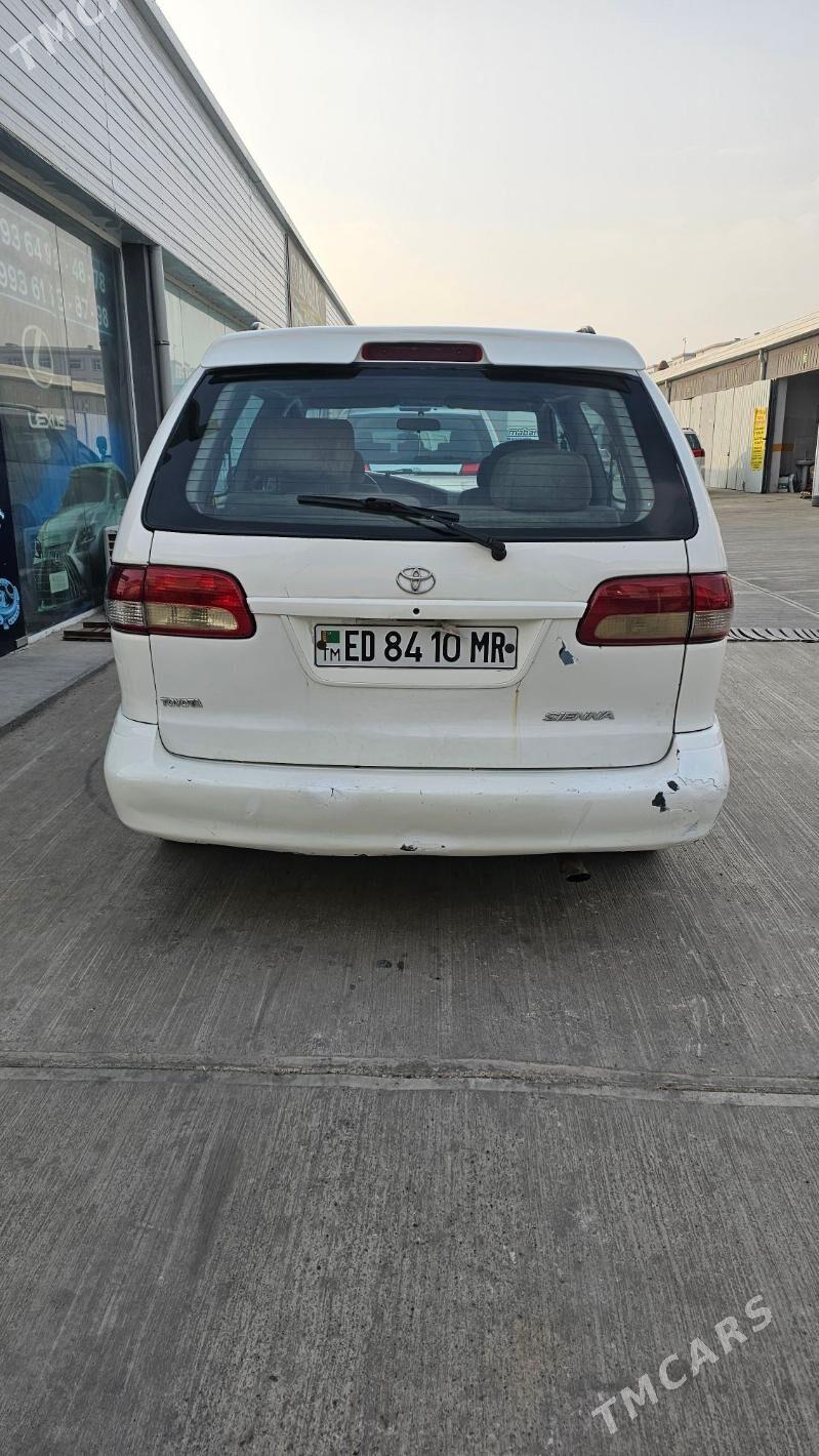 Toyota Sienna 1998 - 125 000 TMT - Мары - img 3