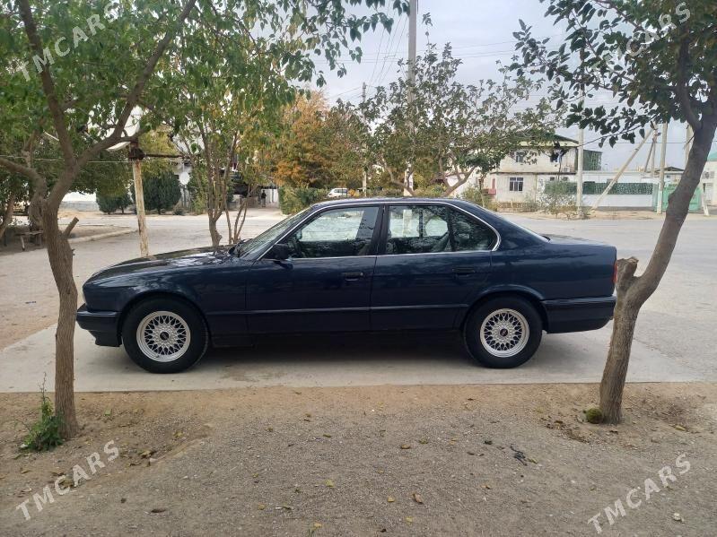 BMW 525 1992 - 70 000 TMT - Балканабат - img 1