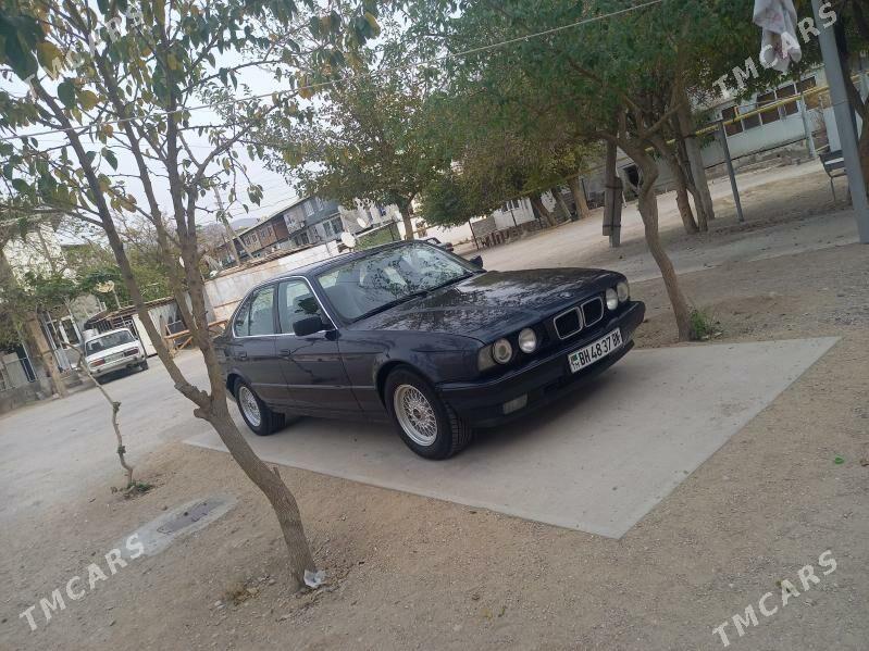 BMW 525 1992 - 70 000 TMT - Балканабат - img 3