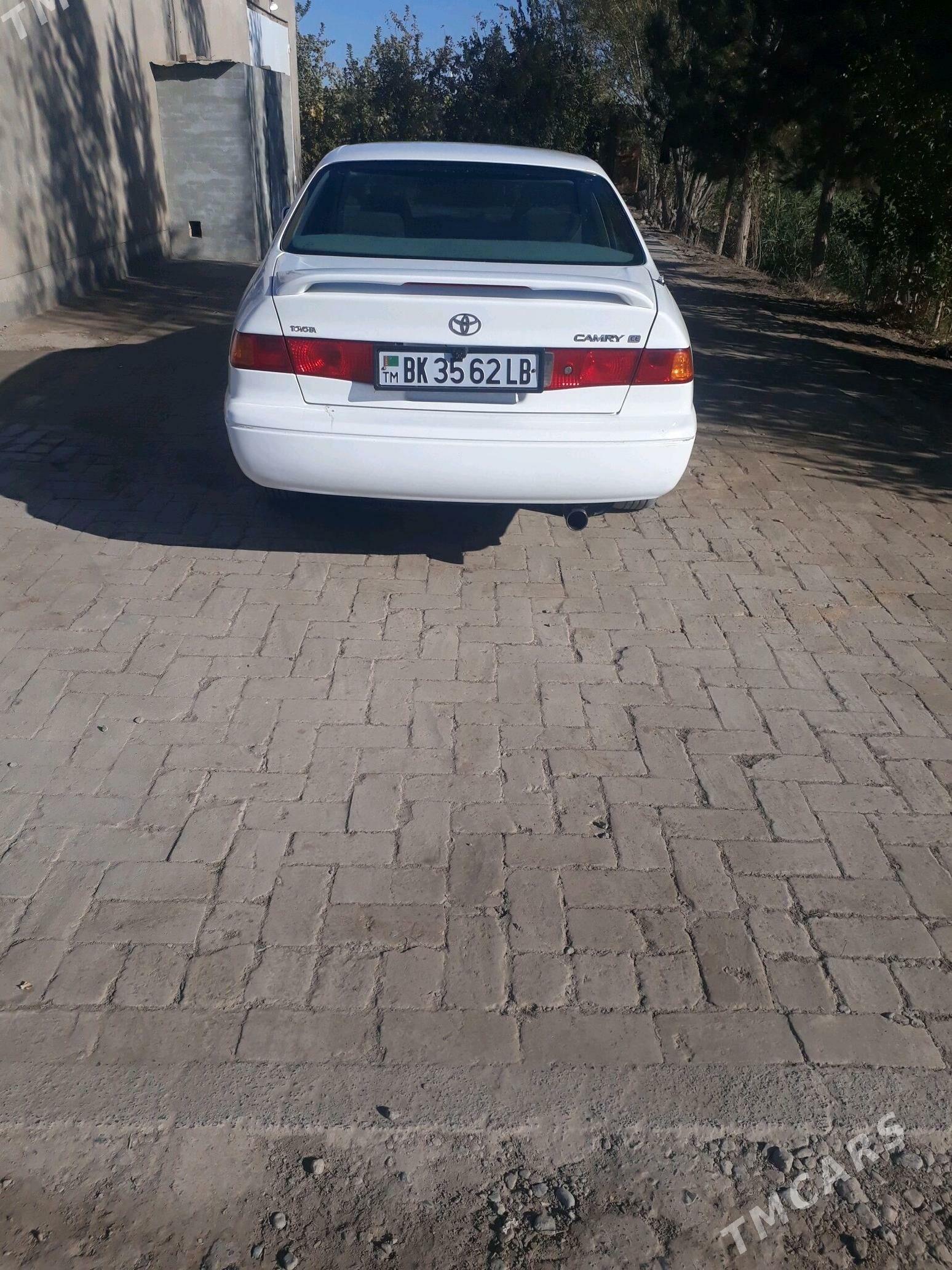 Toyota Camry 2000 - 140 000 TMT - Garabekewül - img 6