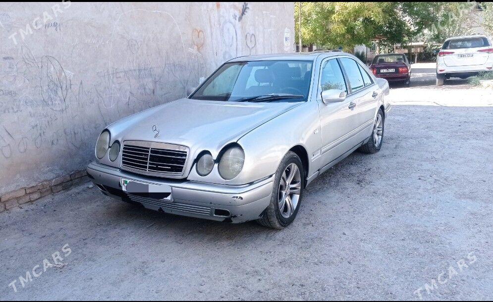 Mercedes-Benz E320 1997 - 75 000 TMT - Туркменабат - img 3