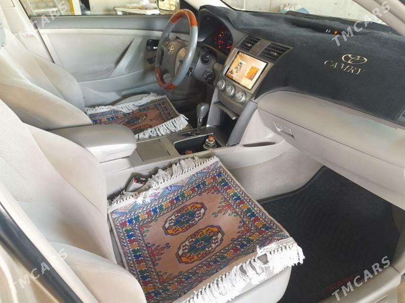 Toyota Camry 2010 - 196 000 TMT - Baýramaly - img 6