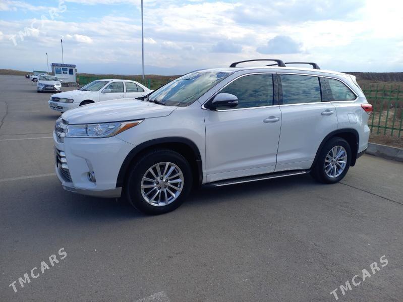 Toyota Highlander 2017 - 420 000 TMT - "Алтын Асыр" Гундогар базары ( Толкучка) - img 2