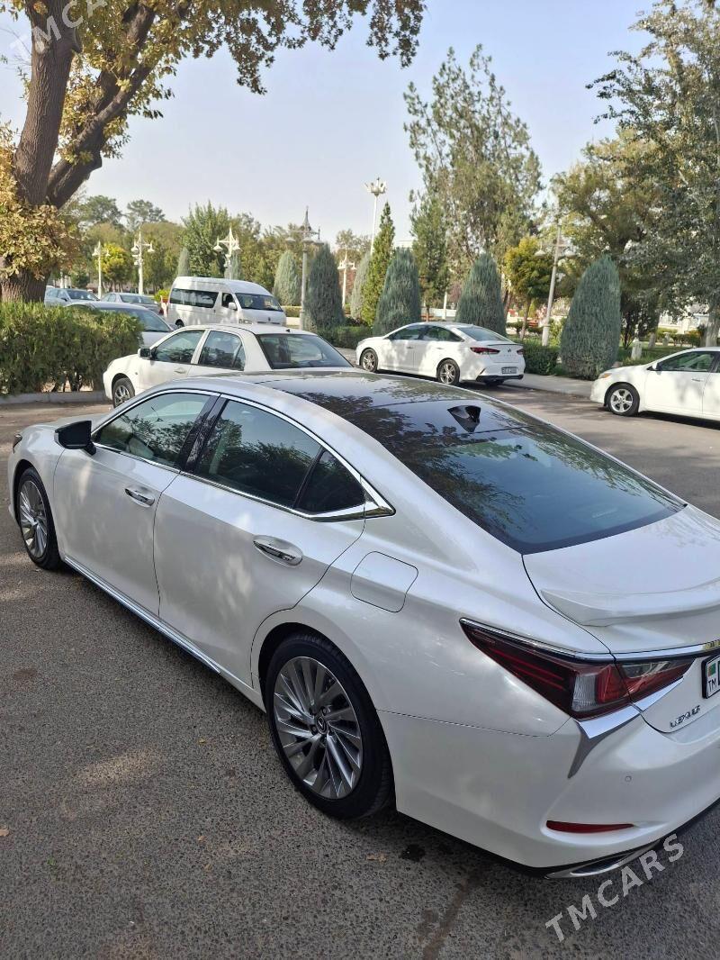 Lexus ES 350 2019 - 575 000 TMT - Бедев - img 3