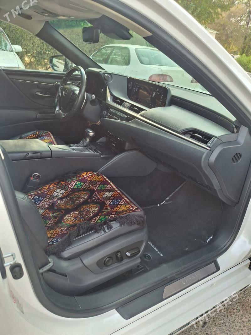 Lexus ES 350 2019 - 575 000 TMT - Бедев - img 4