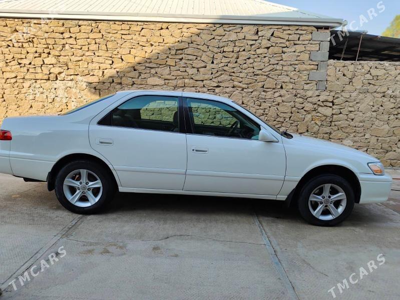 Toyota Camry 2000 - 160 000 TMT - Magdanly - img 2