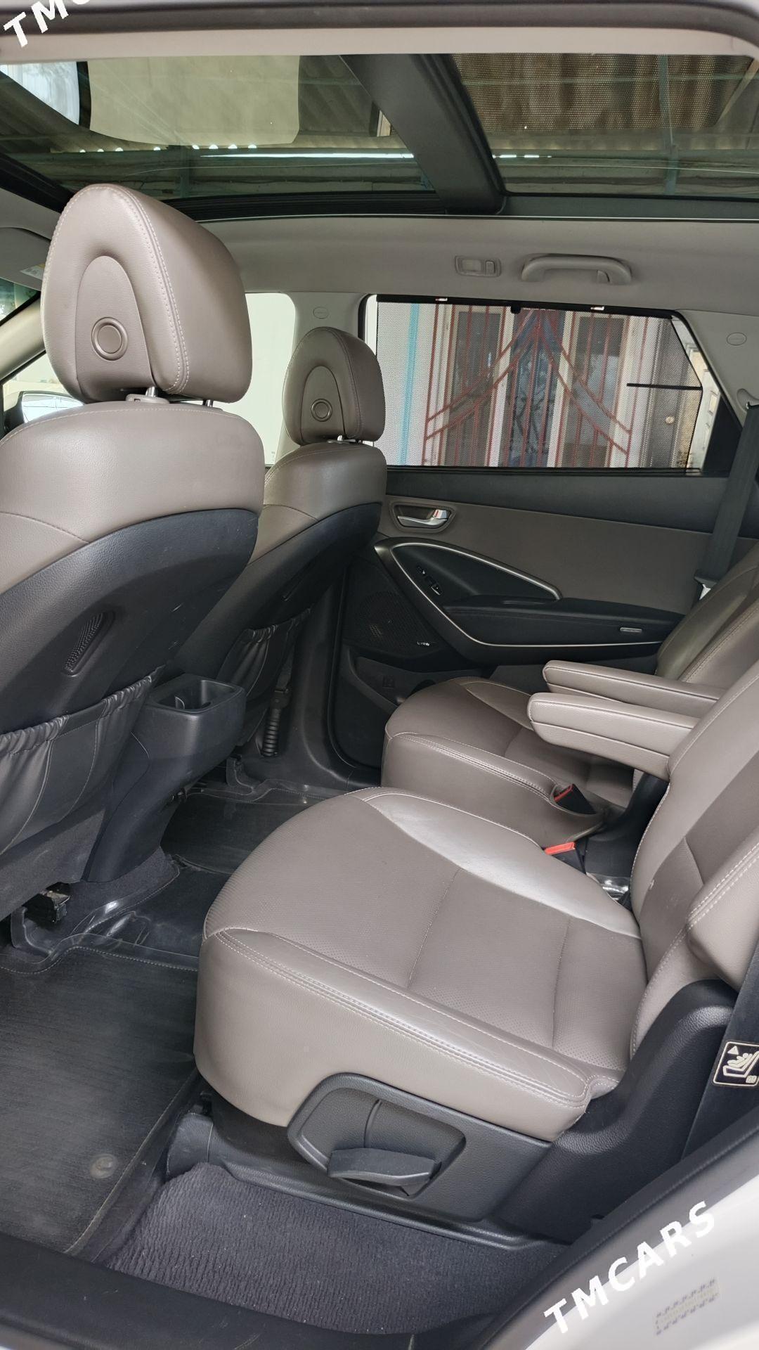 Hyundai Santa Fe 2017 - 315 000 TMT - Aşgabat - img 9