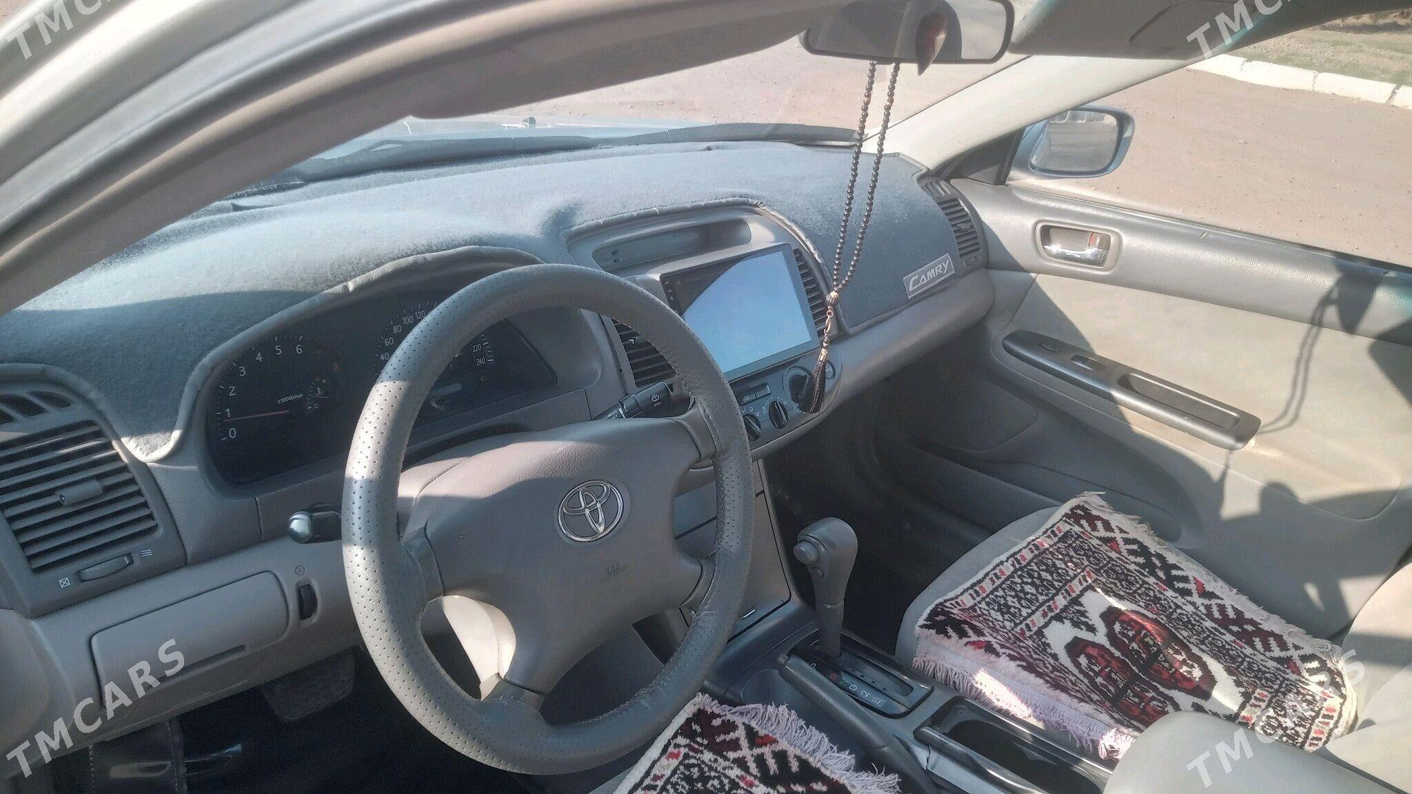 Toyota Camry 2004 - 165 000 TMT - Губадаг - img 4