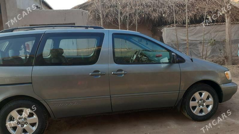 Toyota Sienna 1999 - 170 000 TMT - Гурбансолтан Едже - img 6