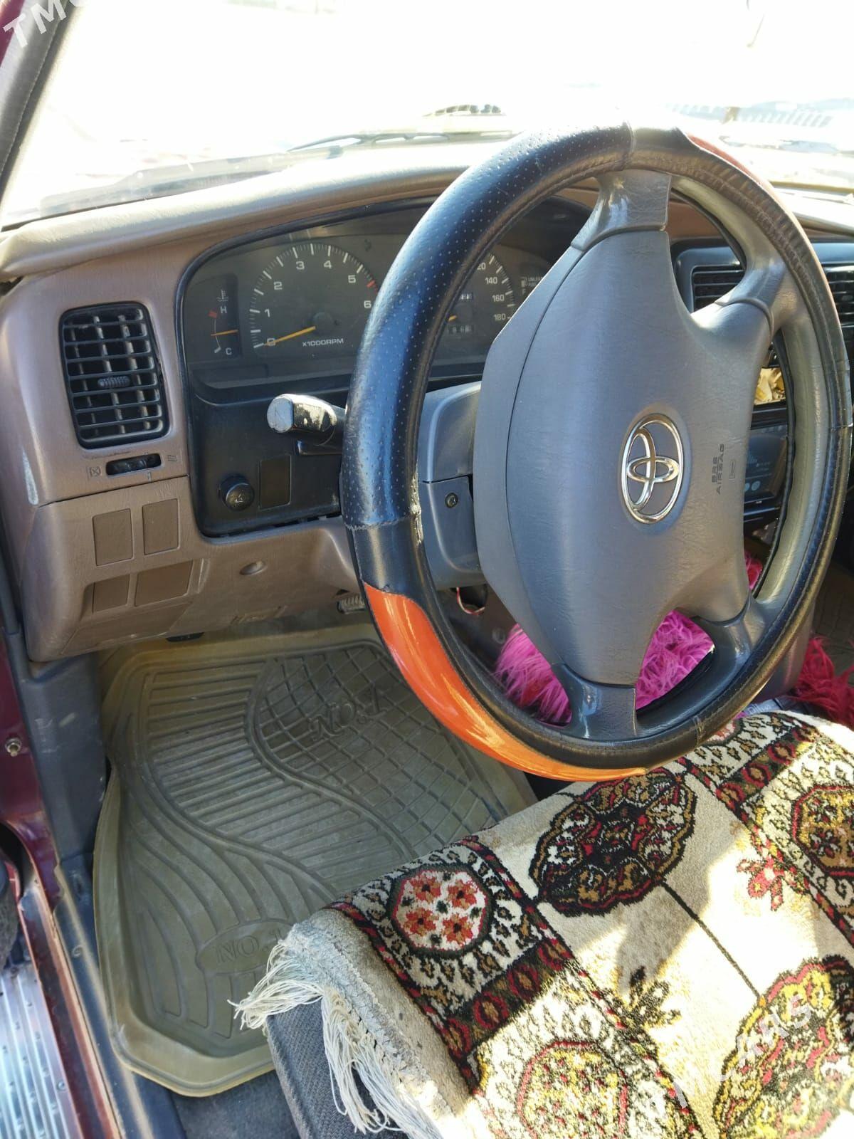 Toyota 4Runner 1991 - 65 000 TMT - Кёнеургенч - img 5