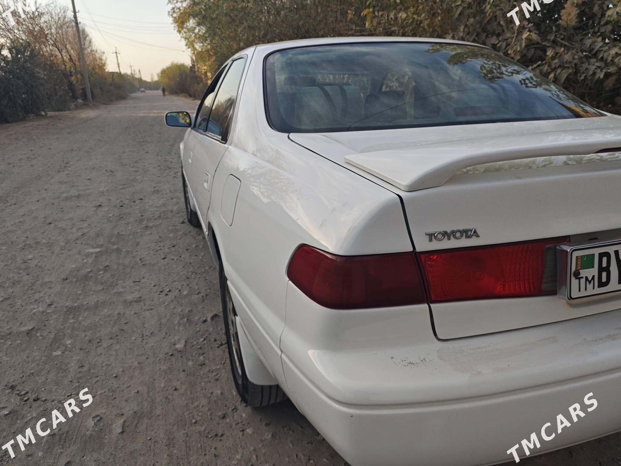 Toyota Camry 2000 - 135 000 TMT - Кёнеургенч - img 3