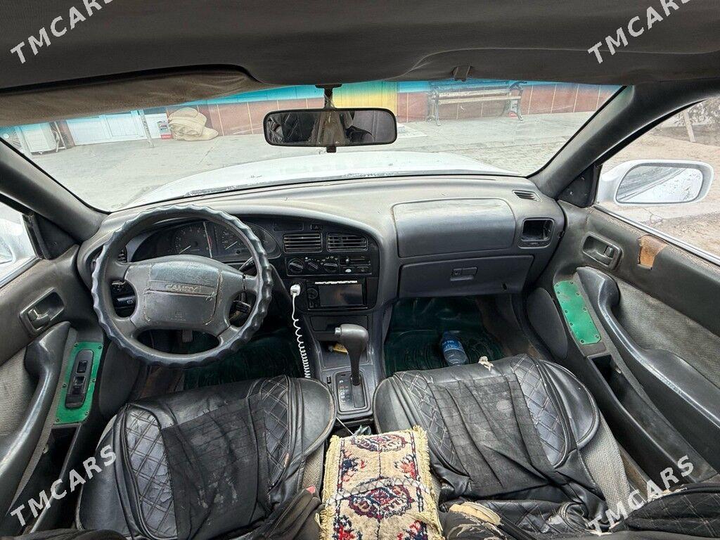 Toyota Camry 1994 - 54 000 TMT - Мары - img 2