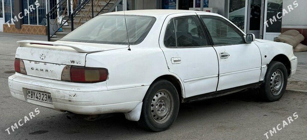Toyota Camry 1994 - 54 000 TMT - Мары - img 4