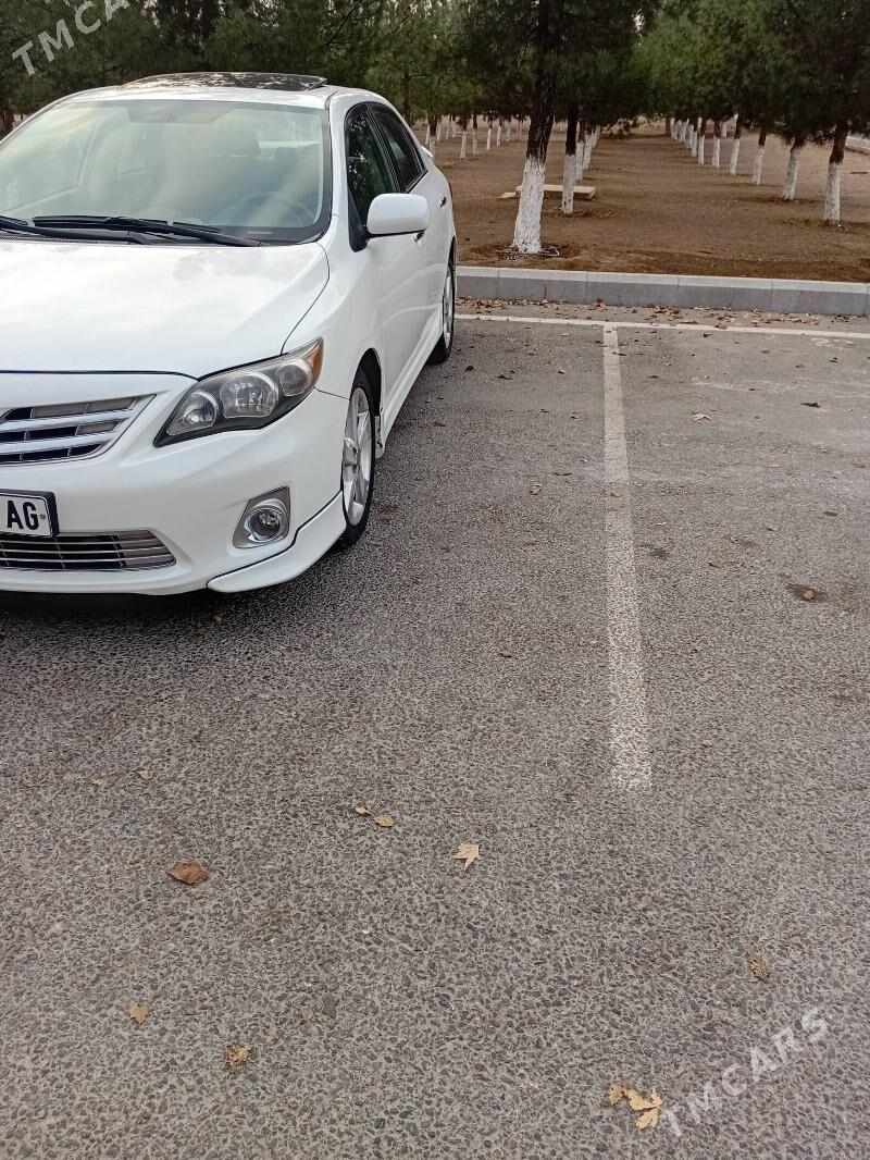 Toyota Corolla 2011 - 176 000 TMT - ул. Подвойского (Битарап Туркменистан шаёлы) - img 1
