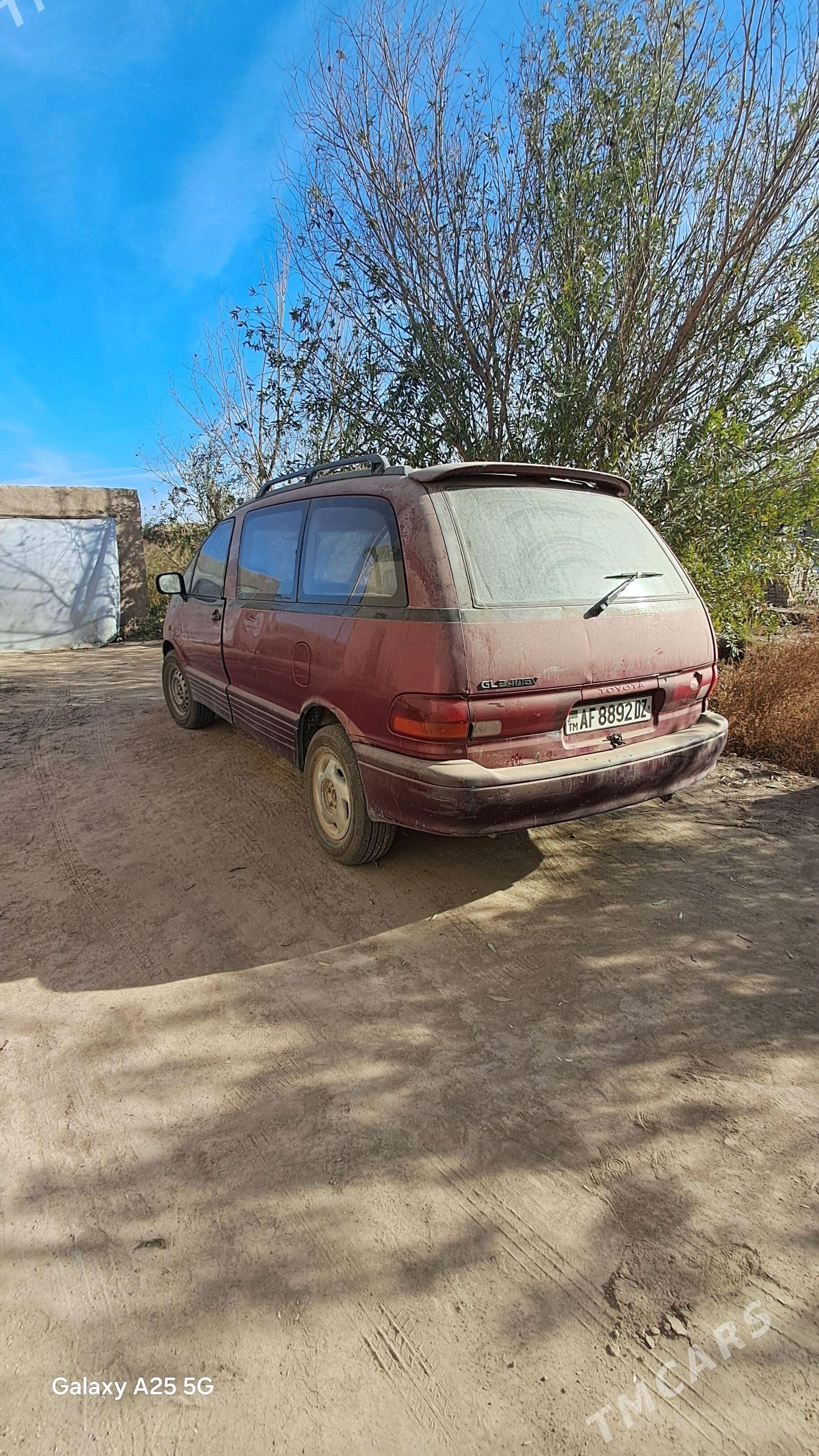 Toyota Previa 1992 - 50 000 TMT - Гурбансолтан Едже - img 2