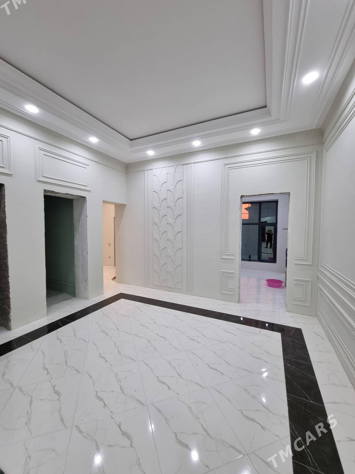 Ipoteka täze metjidiñ arkasy - Дашогуз - img 1