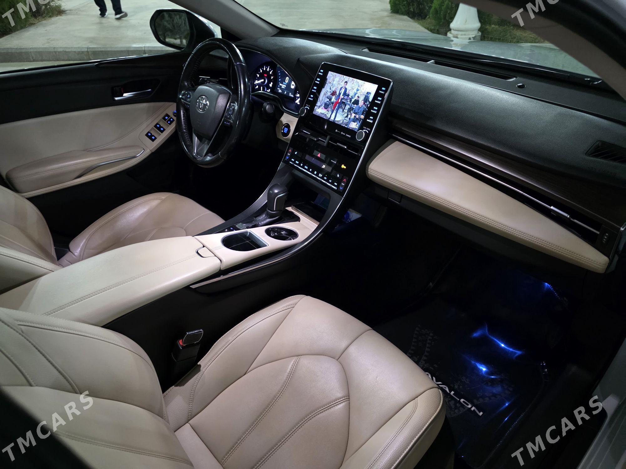 Toyota Avalon 2018 - 405 000 TMT - Бузмеин - img 8