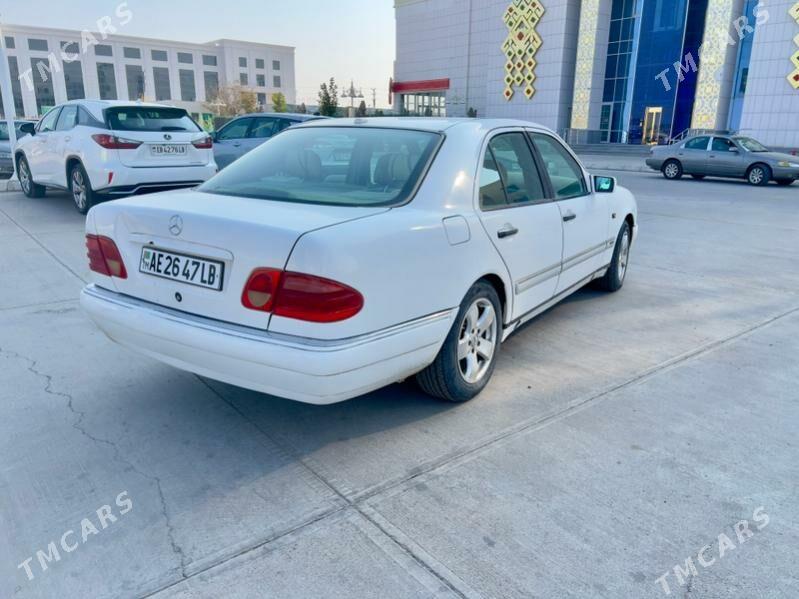 Mercedes-Benz E320 1997 - 77 000 TMT - Туркменабат - img 3