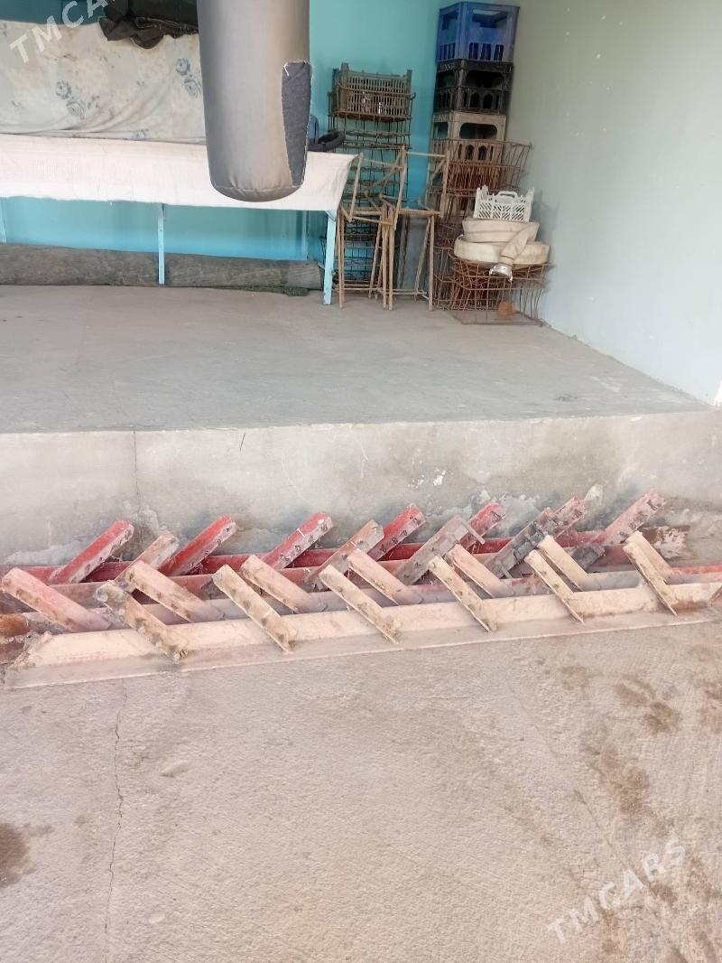 железные угольники - Туркменабат - img 4