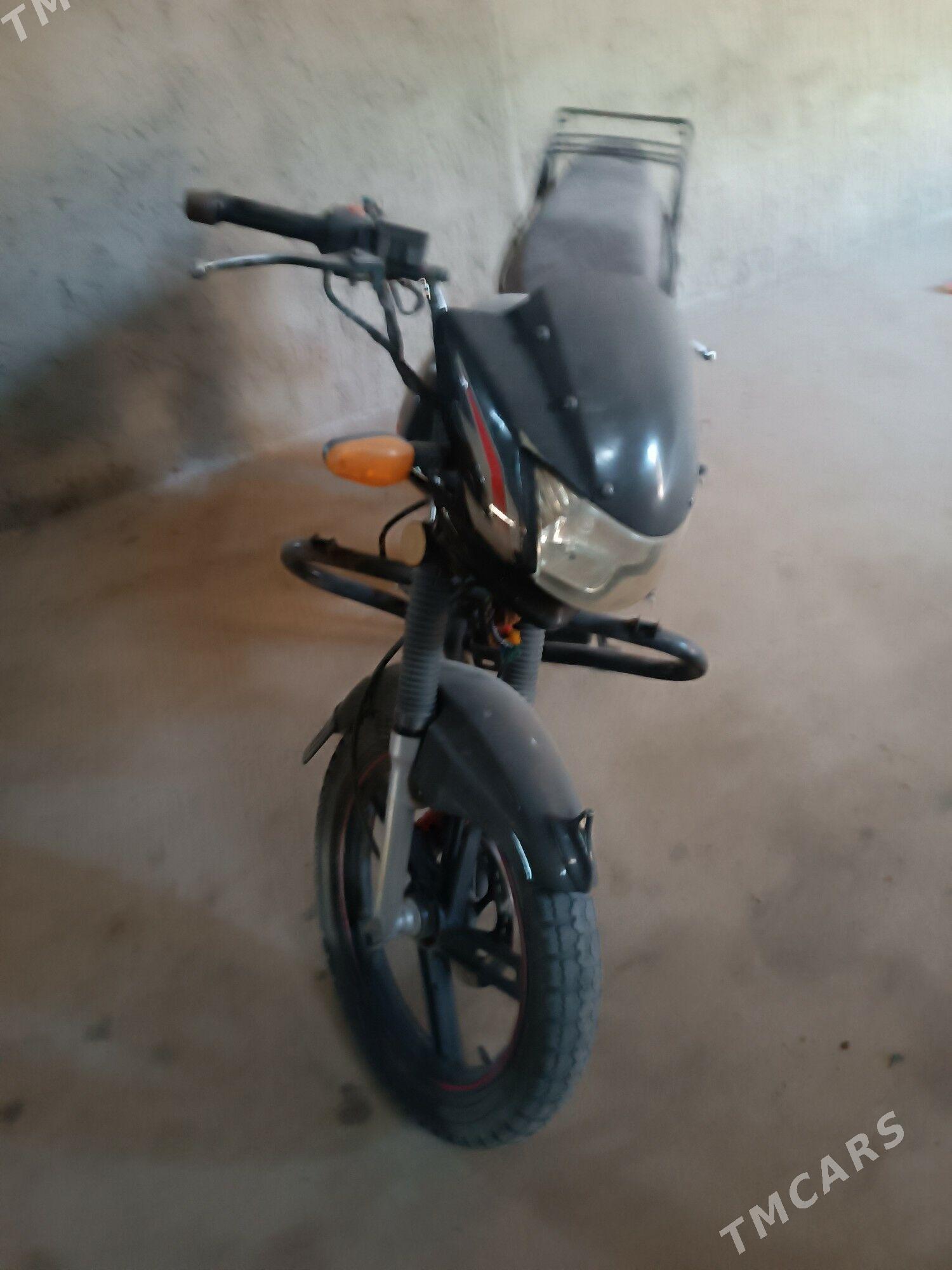 Fekon FK150-8G 2013 - 18 200 TMT - Гумдаг - img 4