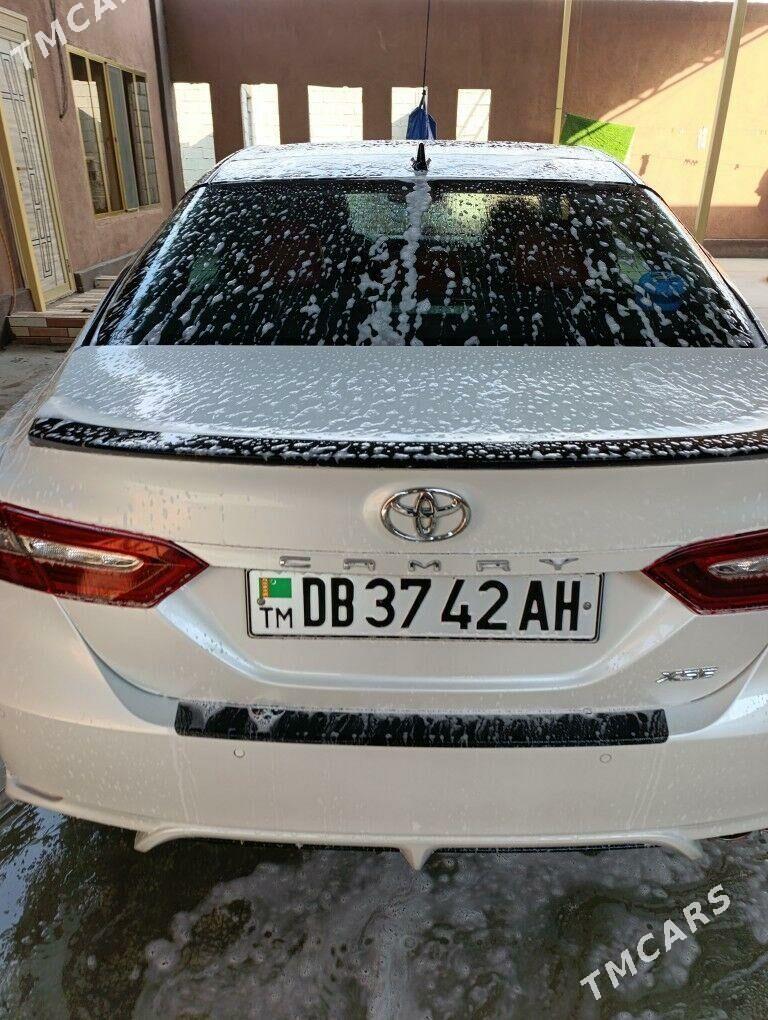 Toyota Camry 2018 - 395 000 TMT - Bäherden - img 8