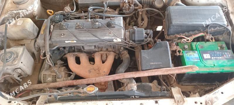 Toyota Carina 1994 - 30 000 TMT - Туркменгала - img 6