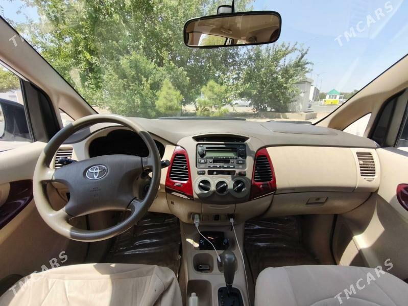 Toyota Innova 2005 - 165 000 TMT - Aşgabat - img 4