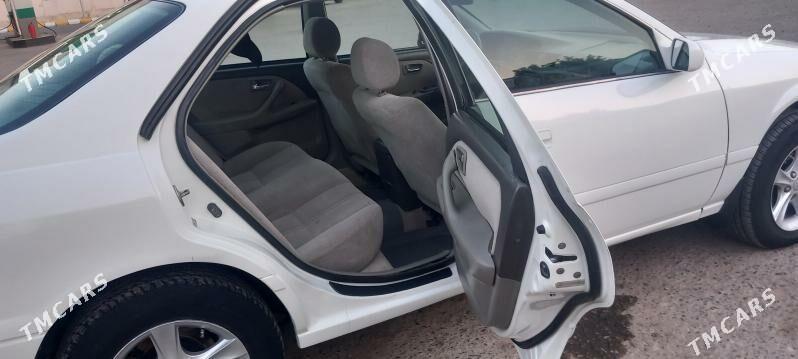 Toyota Camry 2001 - 146 000 TMT - Мары - img 5