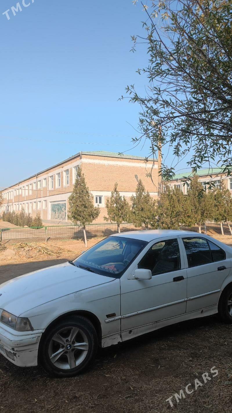 BMW 320 1992 - 30 000 TMT - Gurbansoltan Eje - img 4