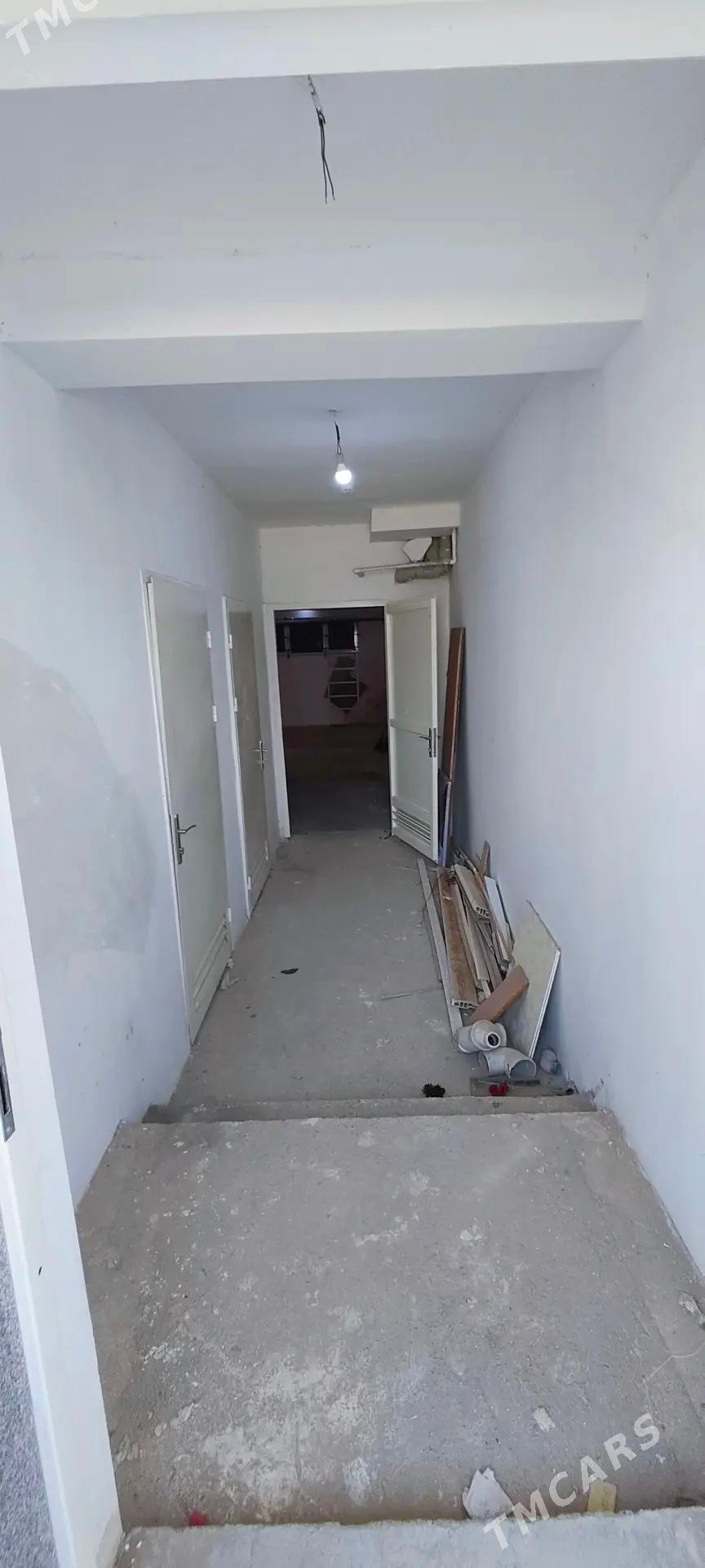 Eyesinen Gurtly padwal - Ашхабад - img 1