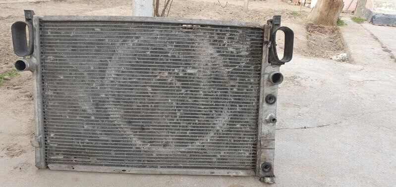 Радиатор от мерседеса w211 1 000 TMT - Hitrowka - img 2