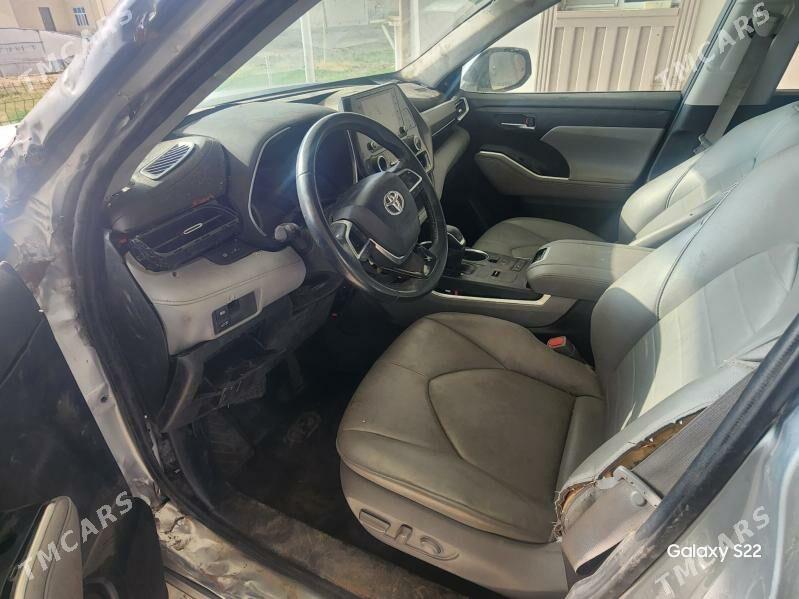 Toyota Highlander 2020 - 285 000 TMT - Мары - img 3