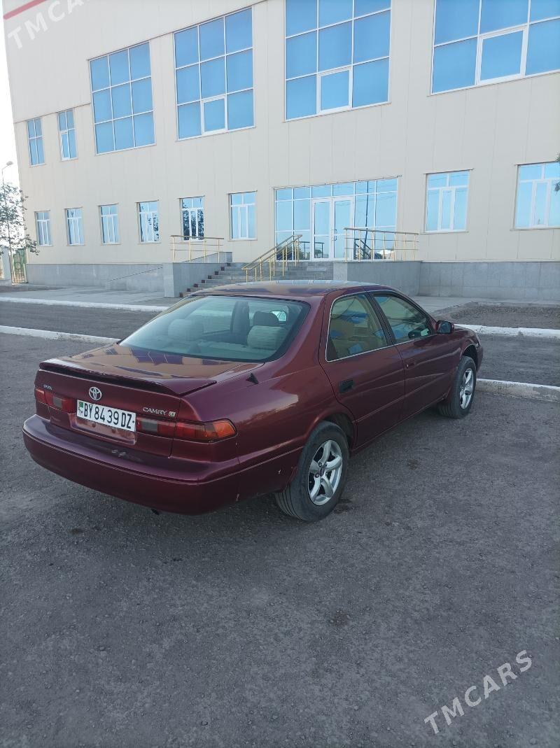 Toyota Camry 1998 - 120 000 TMT - Кёнеургенч - img 1