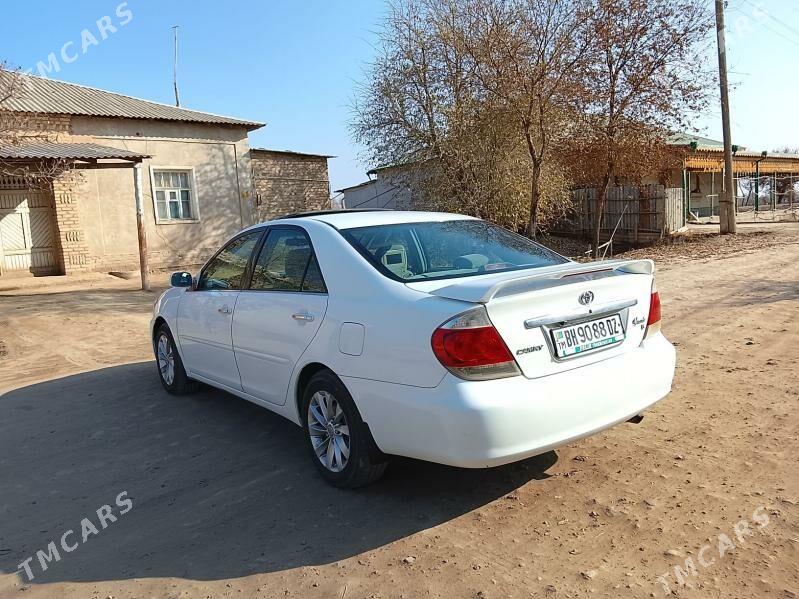 Toyota Camry 2002 - 155 000 TMT - Гурбансолтан Едже - img 2