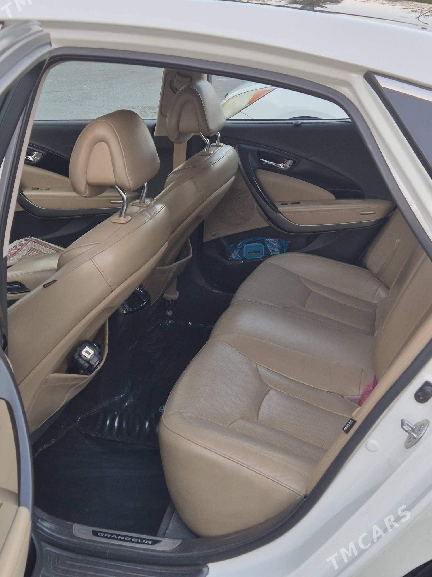 Hyundai Grandeur 2012 - 230 000 TMT - Aşgabat - img 2