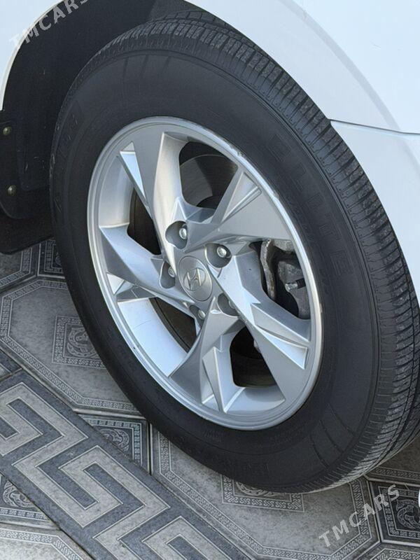 Hyundai Elantra 2020 - 225 000 TMT - Aşgabat - img 2