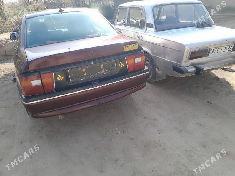 Opel Vectra 1992 - 25 000 TMT - Гурбансолтан Едже - img 8
