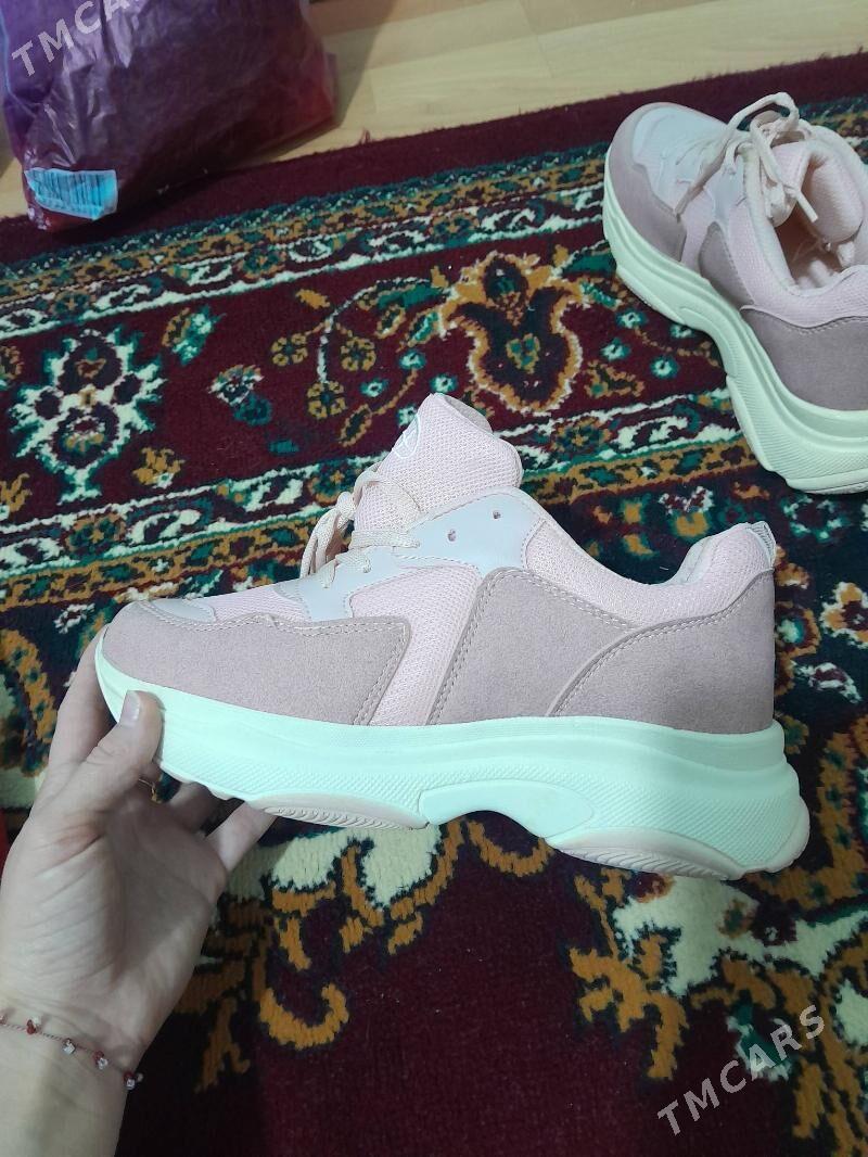 Кроссовки - Mary - img 1