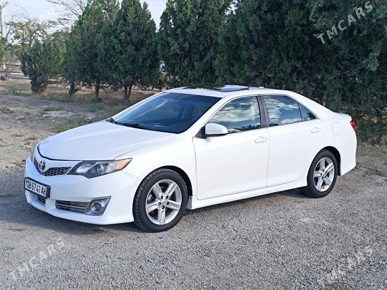Toyota Camry 2012 - 230 000 TMT - Ak bugdaý etraby - img 3