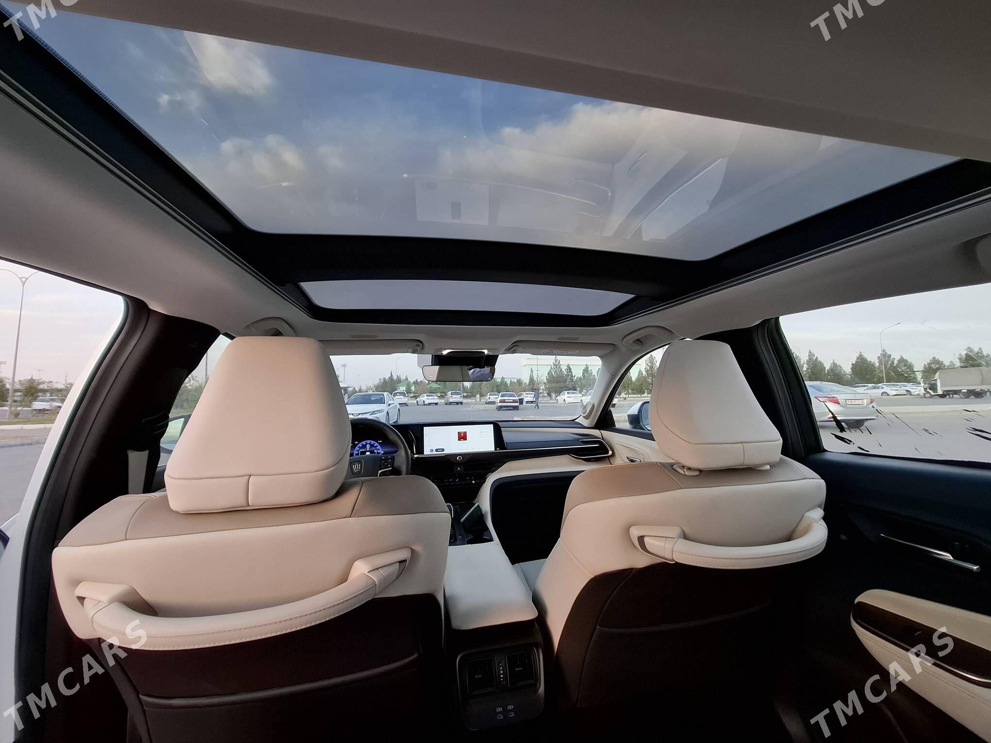 Toyota Crown 2024 - 725 000 TMT - Aşgabat - img 2